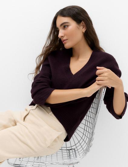 V-Neck Relaxed Jumper With Wool