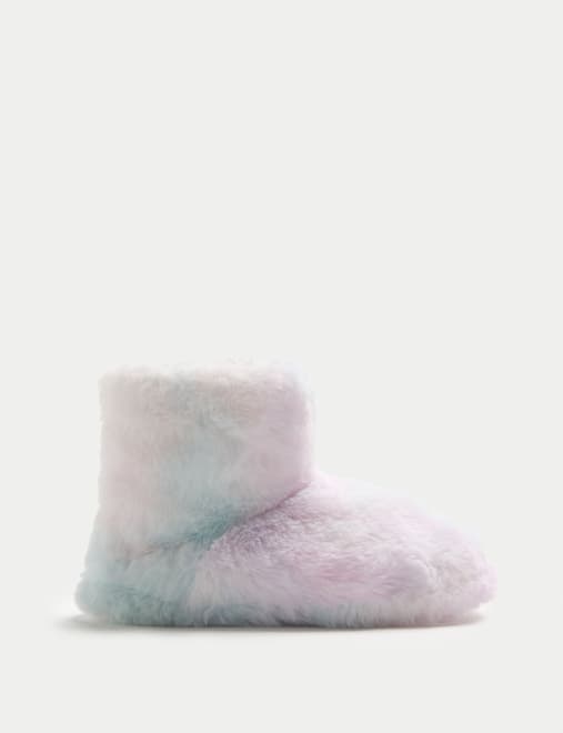 Slipper Boots (4 Small - 6 Large)