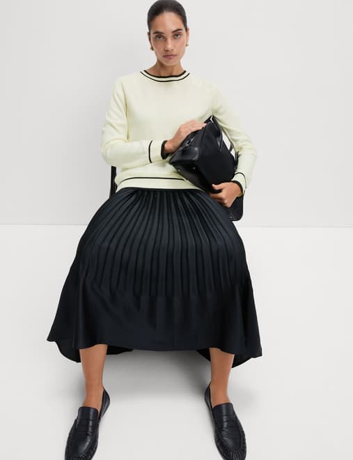 Supersoft Tipped Crew Neck Jumper