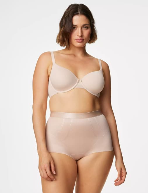 Buy SPANX Women's Pillow Cup Signature Unlined Full Coverage Bra Online at  desertcartKUWAIT