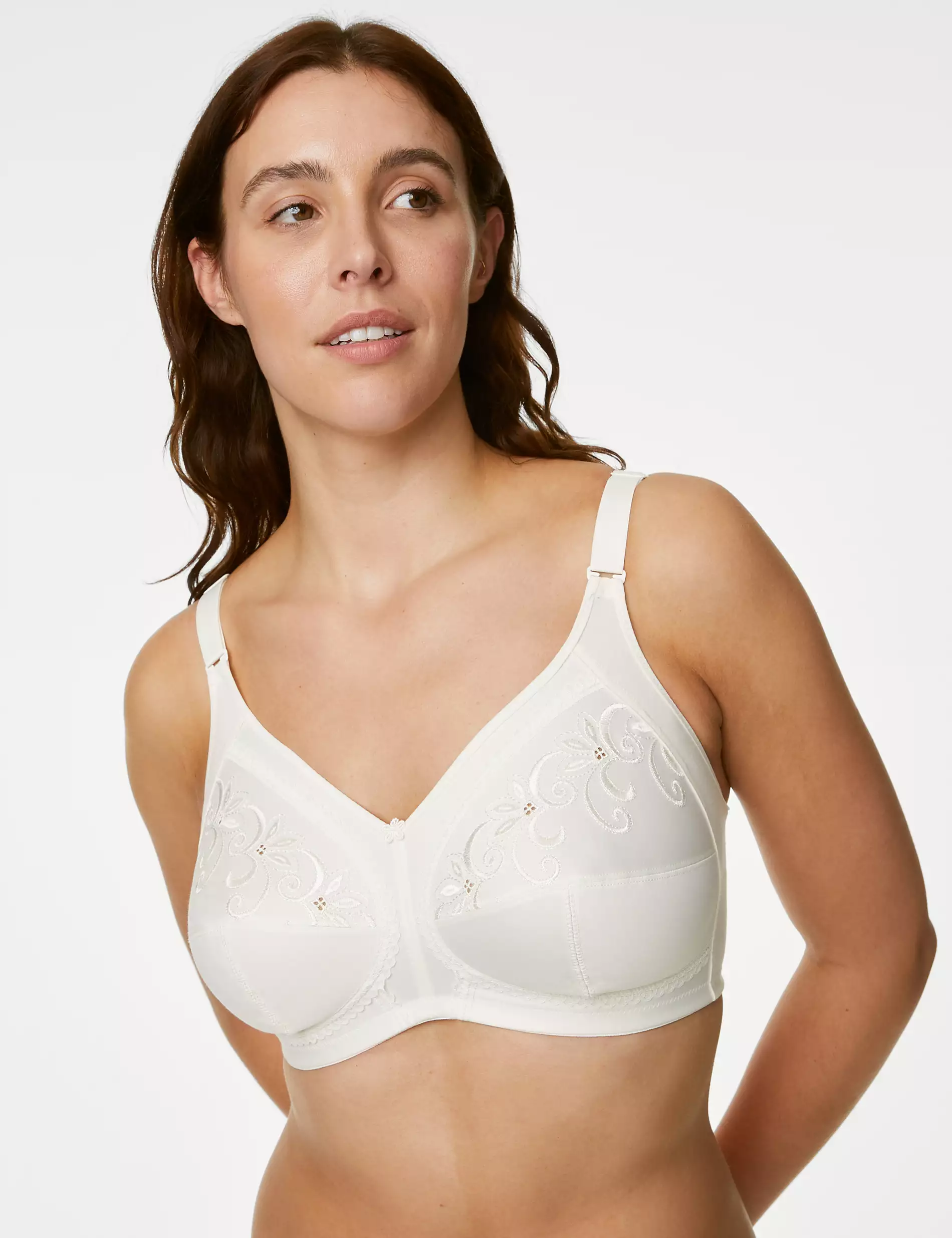 M&S BOUTIQUE HEART EMBROIDERY UNDERWIRED FULL CUP BRA in WHITE MIX