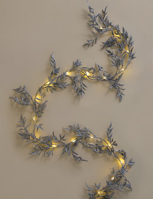 Pre-Lit Glitter Leaf Garland