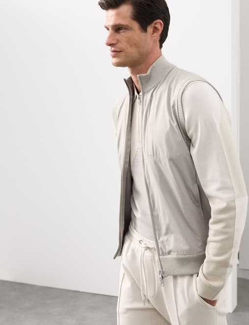 Two Fabric Performance Knitted Gilet