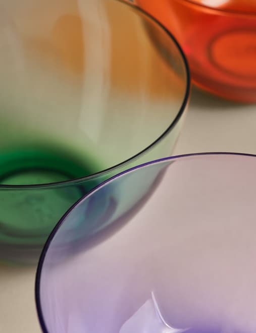 Set of 4 Rounded Picnic Cereal Bowls
