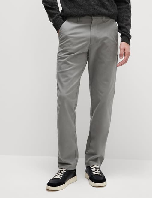 Regular Fit Stretch Chinos