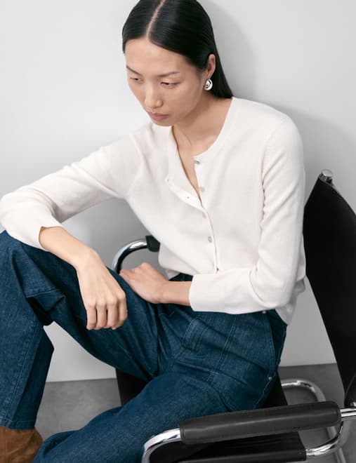 product-main-image