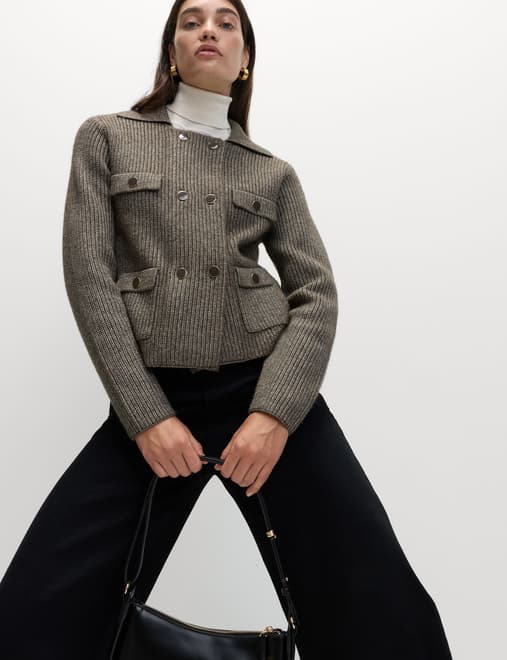 Cloud-Yarn Pocket Detail Knitted Jacket