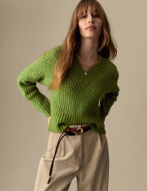 Ribbed V-Neck Puff Sleeve Jumper with Wool