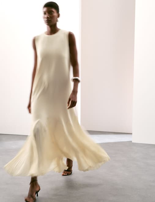 Godet Hem Maxi Dress