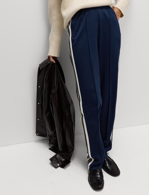 product-main-image