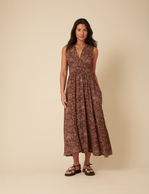 Sleeveless Starlight Midi Dress Brown Paisley