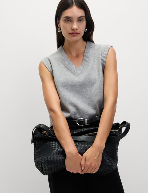 Air Yarn V-Neck Tabard