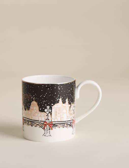 London Christmas Scene Mug