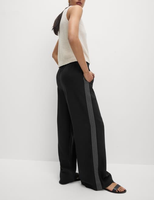 product-main-image