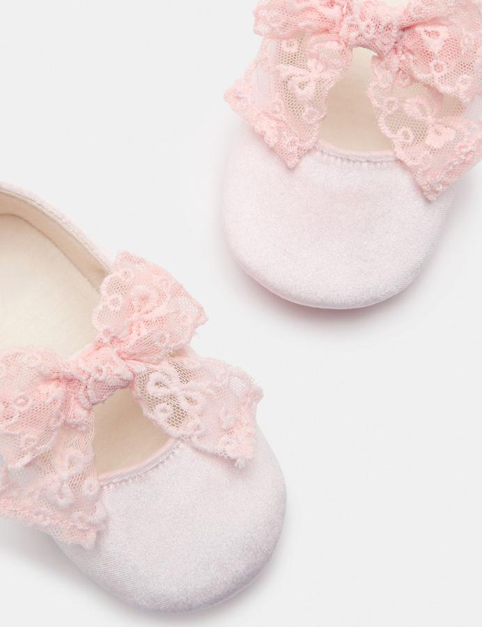 Baby Lace Ballet Pram Shoes (0-18 Mths)