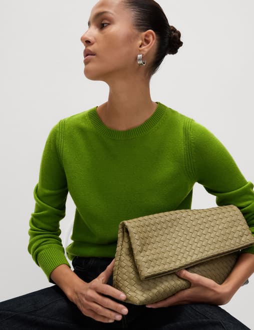 product-main-image
