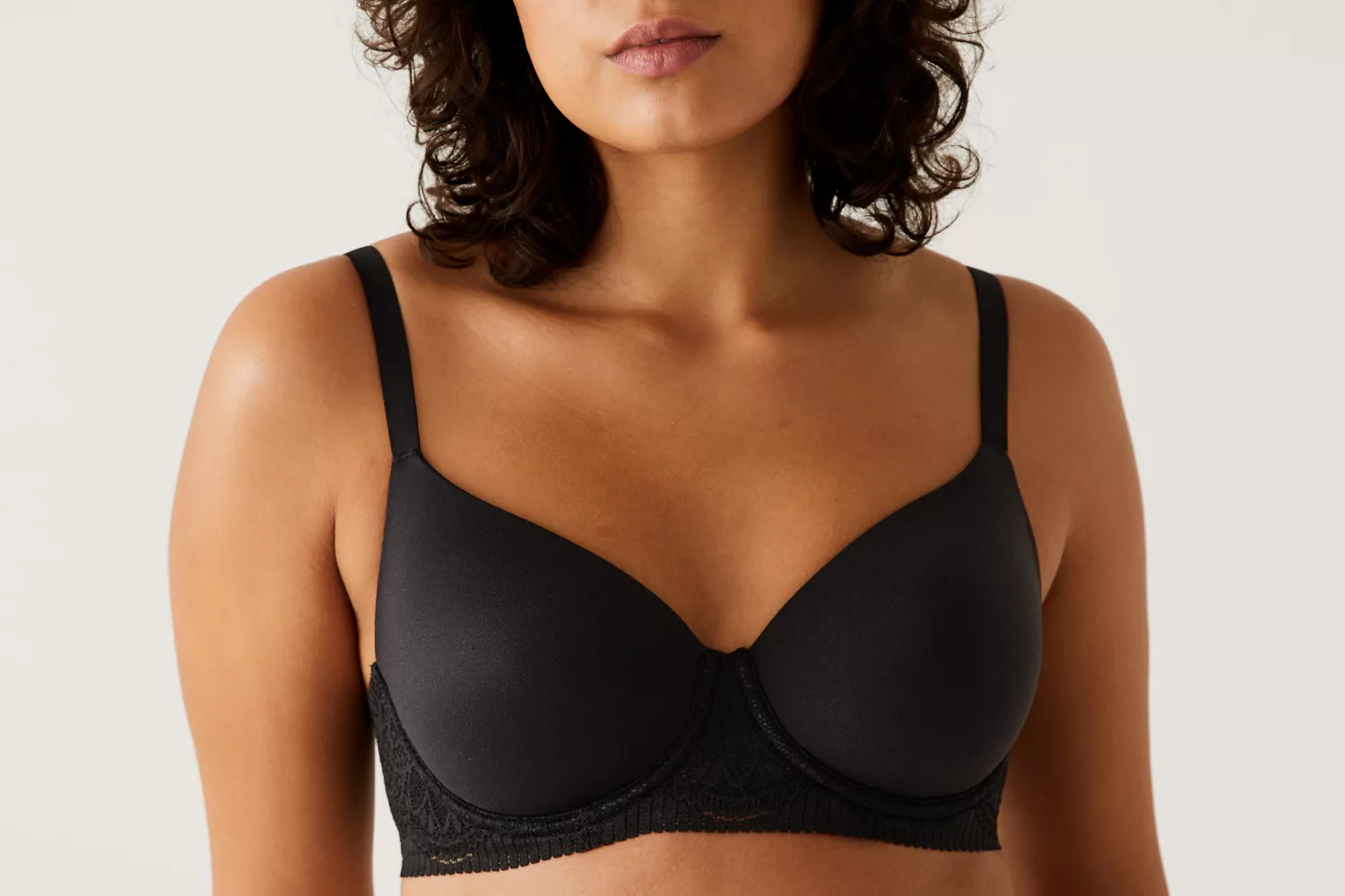 M&S Underwired Full Cup Smoothing Bra Size: 36A