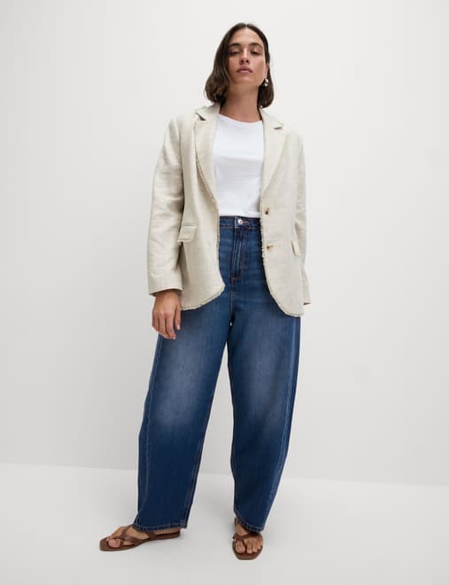 Mid Rise Barrel Jeans