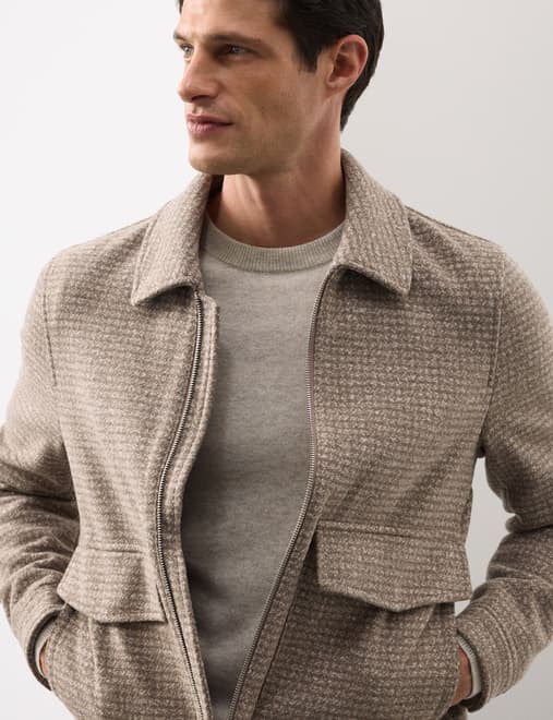 product-main-image
