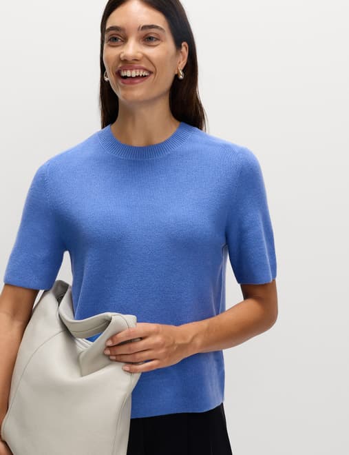 Air-Yarn Crew Neck Knitted Top