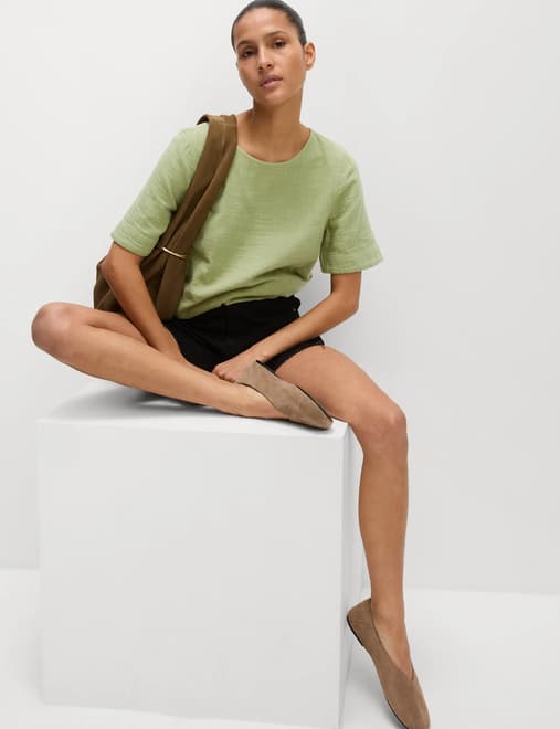 product-main-image