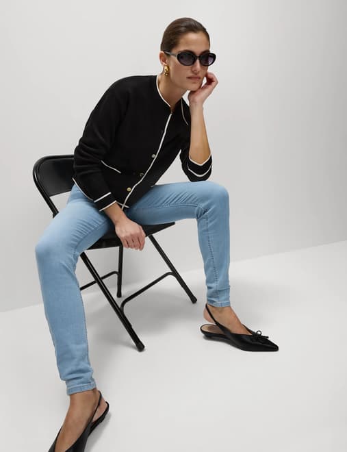 product-main-image