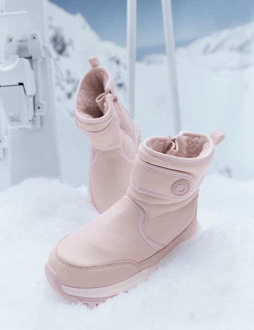 Kids' Waterproof Ski Boots (4 Small - 2 Large)