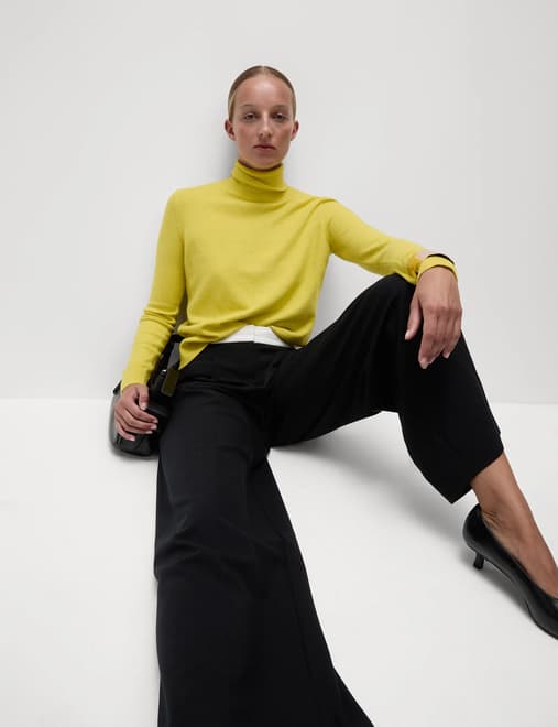 Browse our Women s Trousers M S BAH