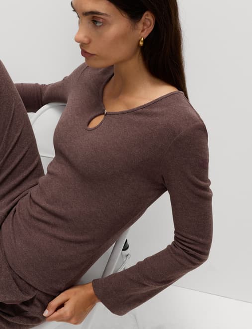 product-main-image