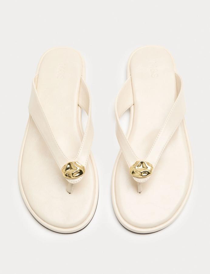 Trim Detail Flat Toe Post Sandals