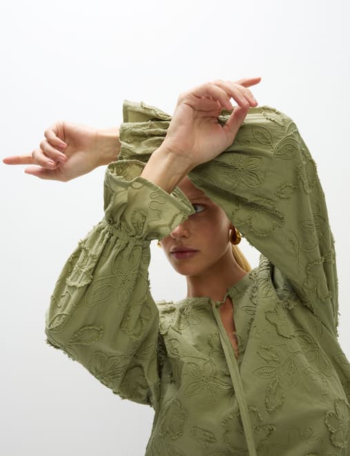 product-main-image