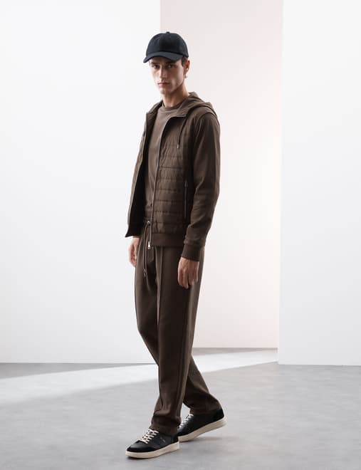 product-main-image