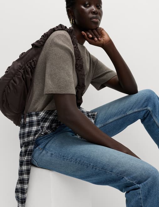 Air-Yarn Crew Neck Knitted Top