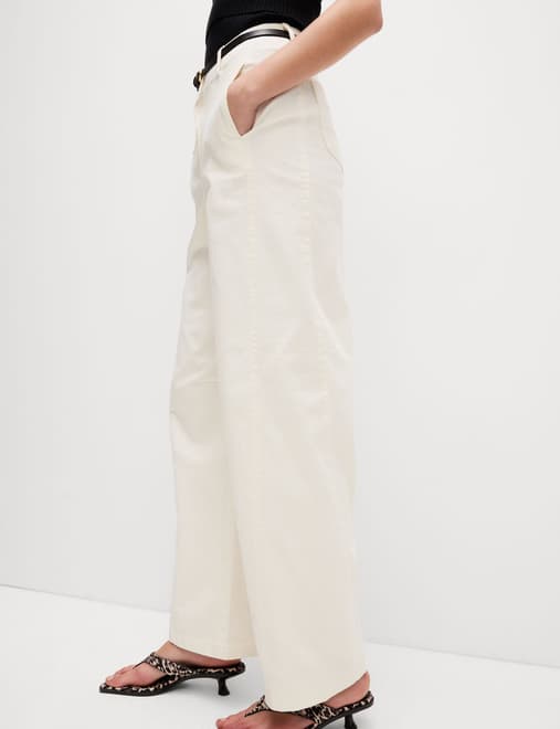 product-main-image