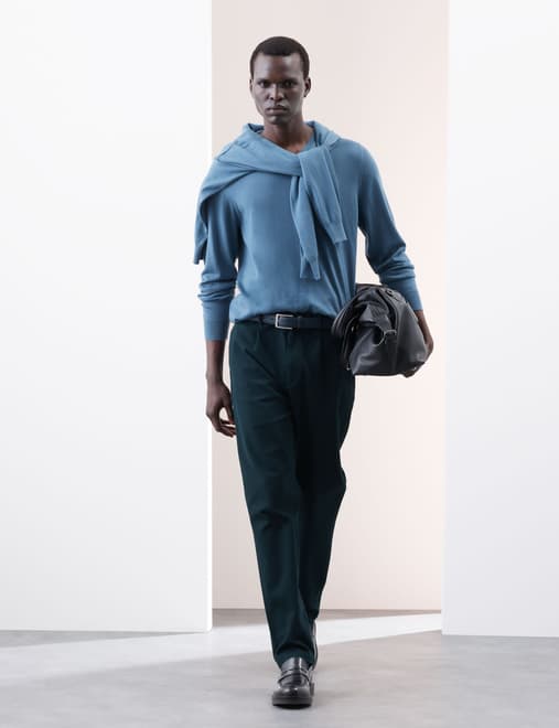 Tapered Fit Textured Dobby Pleat Front Chinos