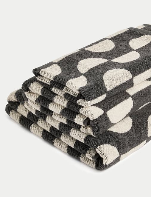 Pure Cotton Geometric Semi Circle Towel