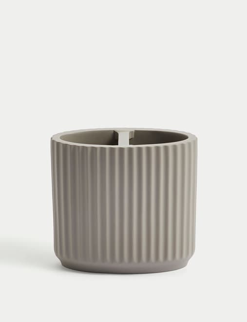 Ribbed Resin Toothbrush Holder