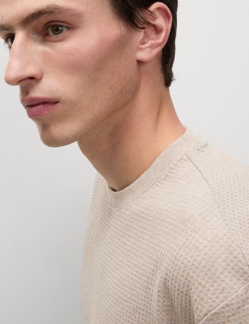 product-main-image