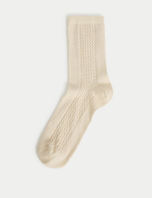 Cotton Rich Textured Stripe Ankle High Socks