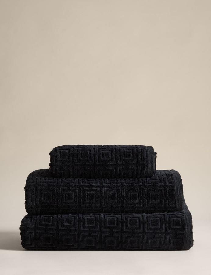 Geometric Towel