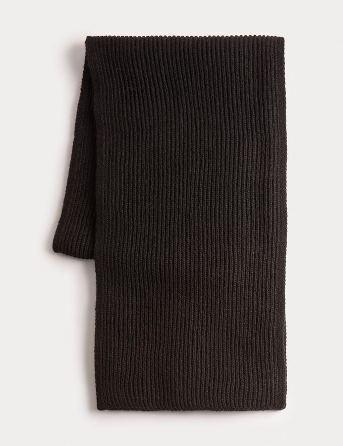 Ribbed Knit Scarf