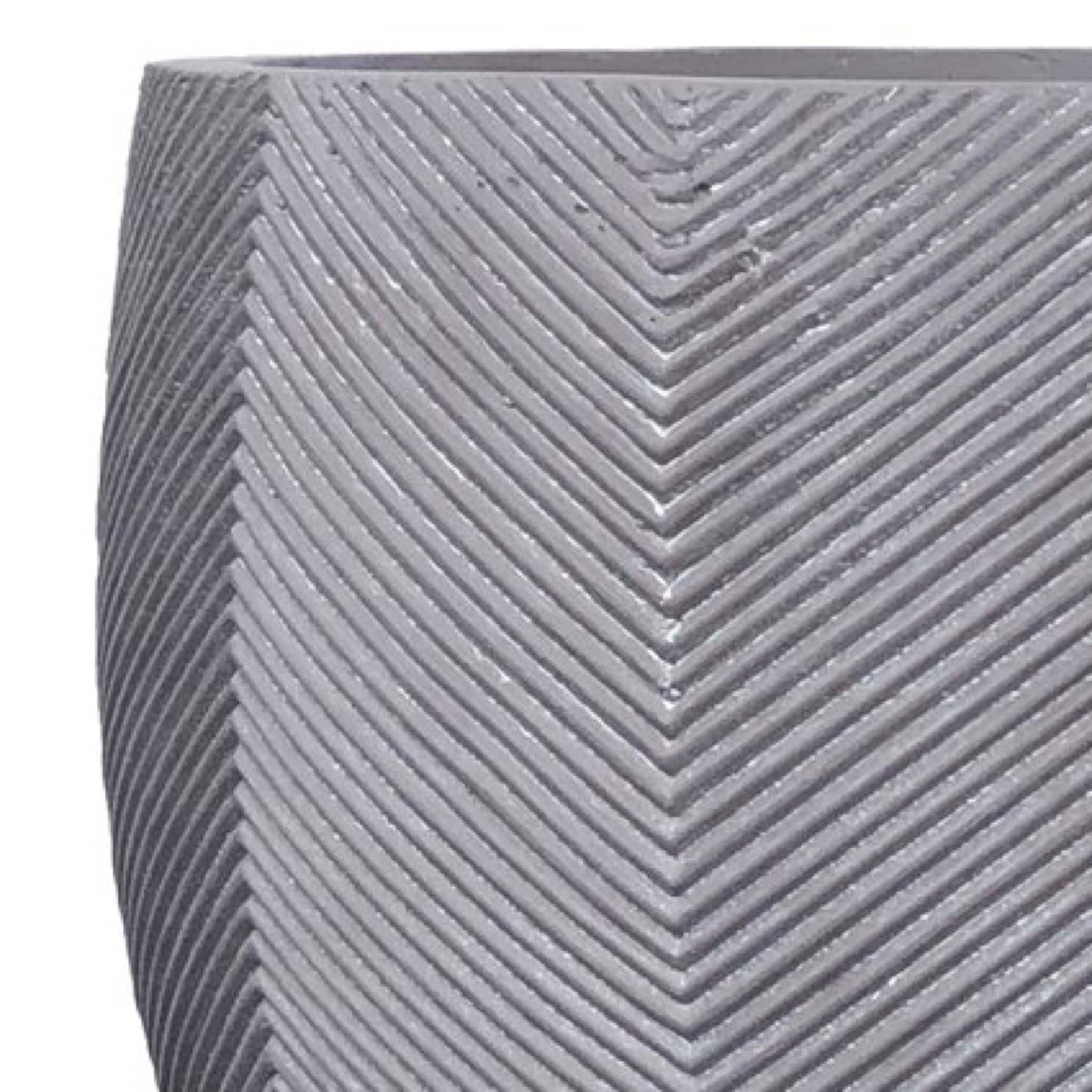 Glazed Terracotta Iowa Bullet Plant Pot Generic (44 x 44 x 39 cm, Large)