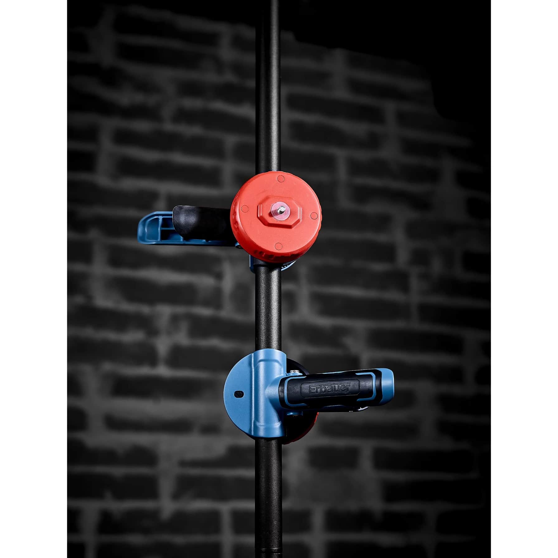 Erbauer LEWO ABS Aluminum Tripod W/2 Clips 