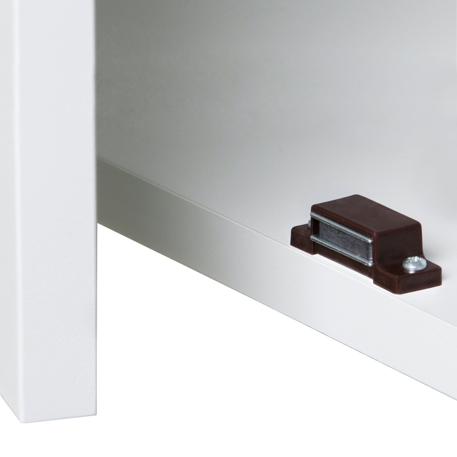 Suki Plastic Fixed Plate Magnetic Catch Pack (2 Pc.) 