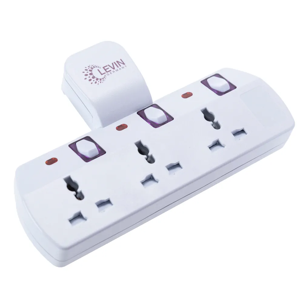 Levin Universal Adapter (White, 220-240 V)