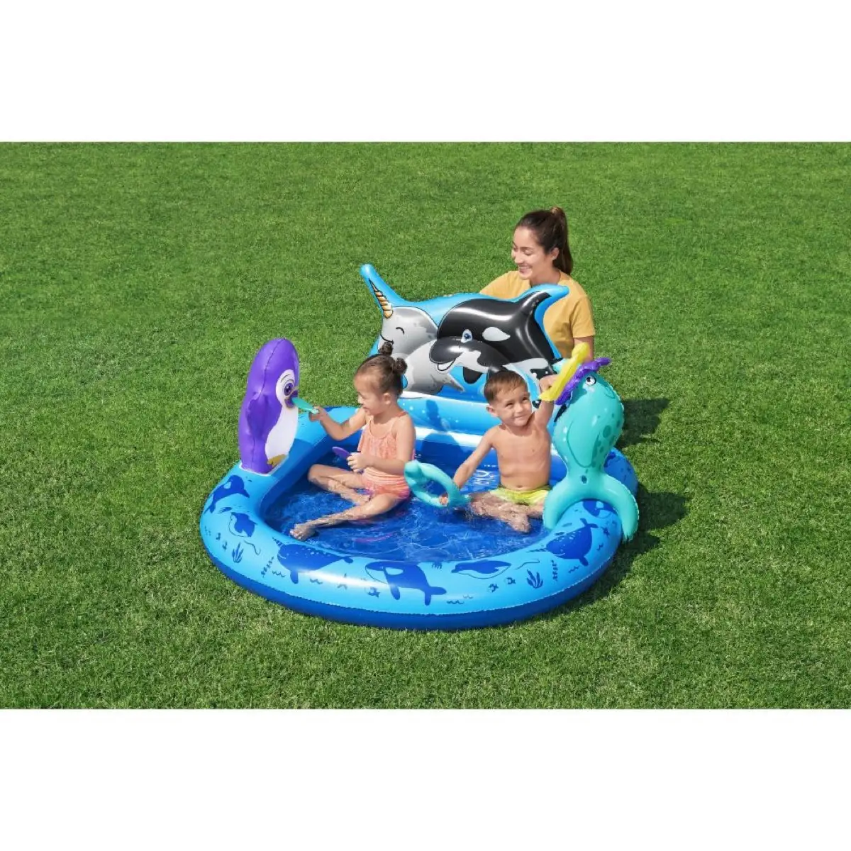 Bestway Polar Pals Water Play Center (34 x 131 x 73 cm, Multicolor)