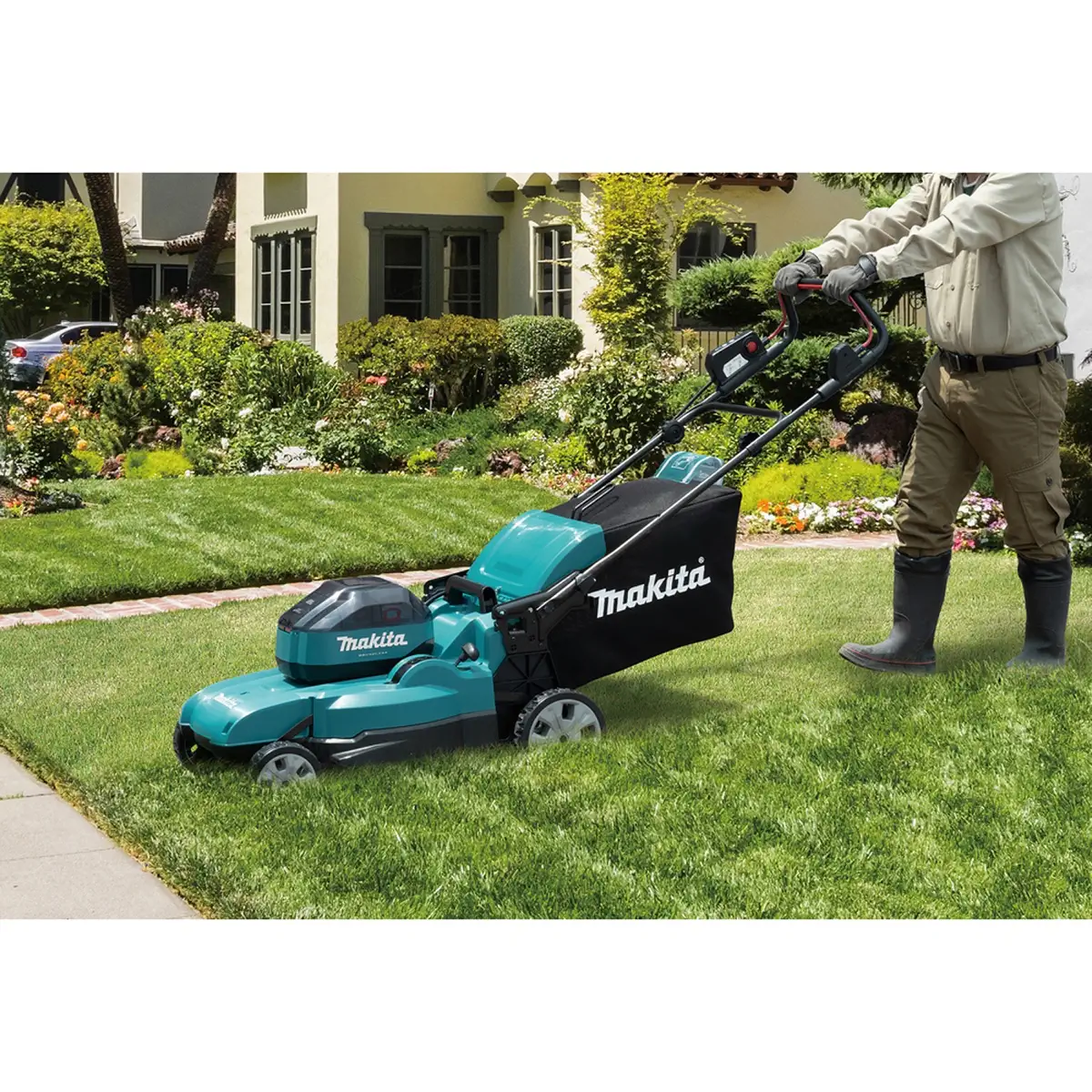 Makita Cordless Lawnmower W/Battery & Charger (64 V)