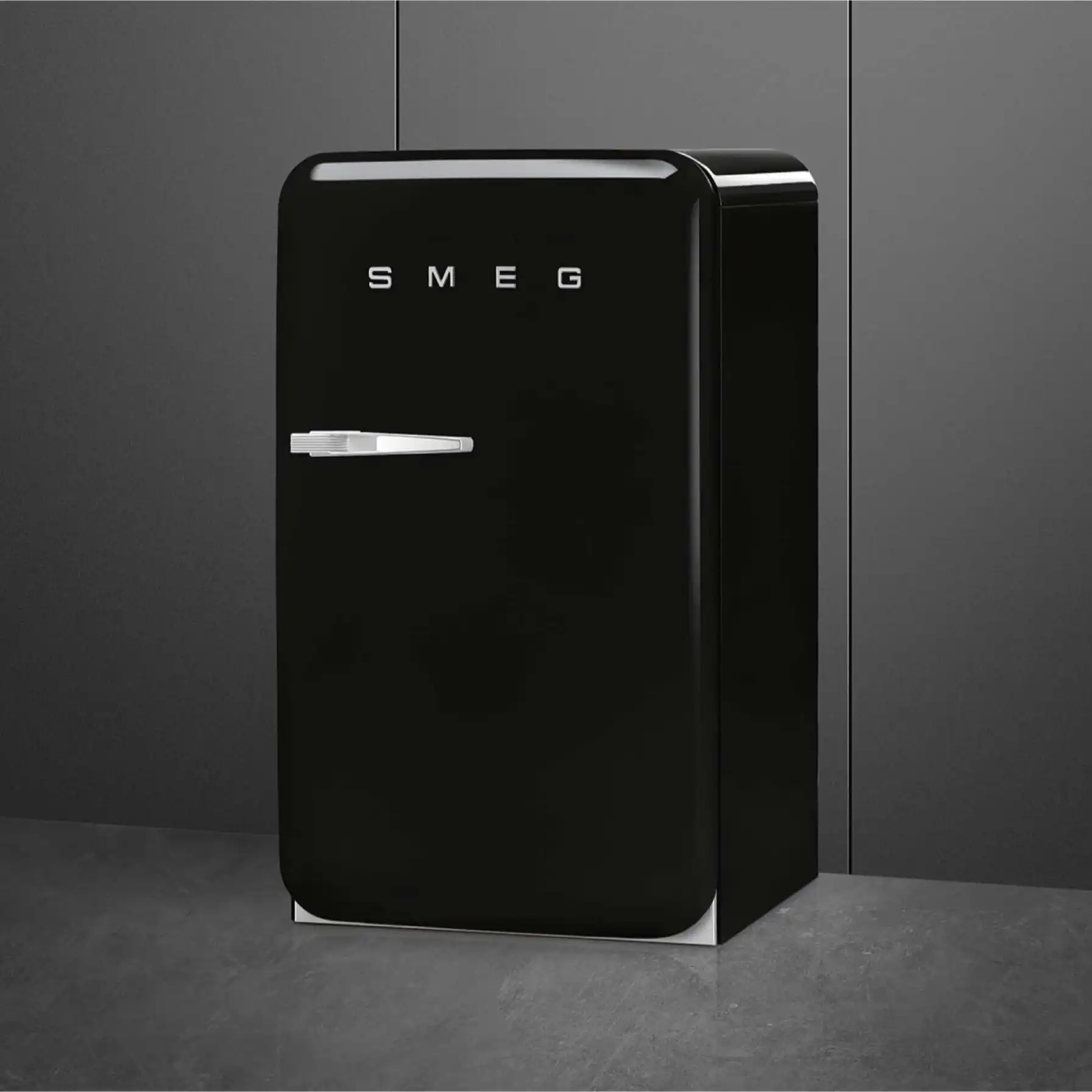 SMEG 50s Retro Style Freestanding Single-Door Refrigerator, FAB10RBL5 (118 L)