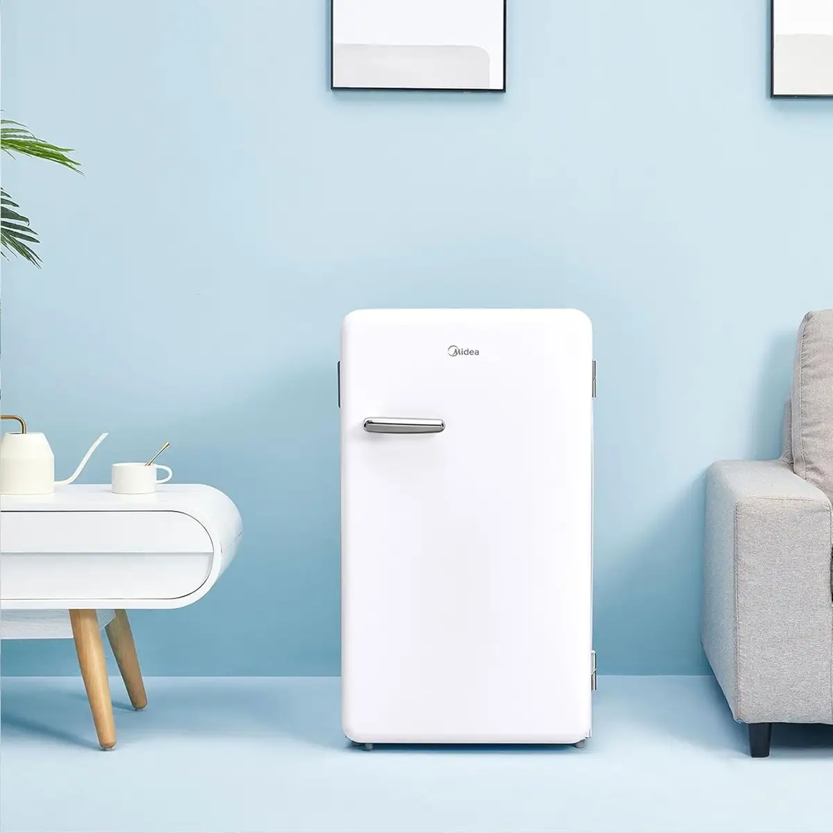 Midea Freestanding Single Door Retro Style Refrigerator, MDRD142SLE01 (142 L)