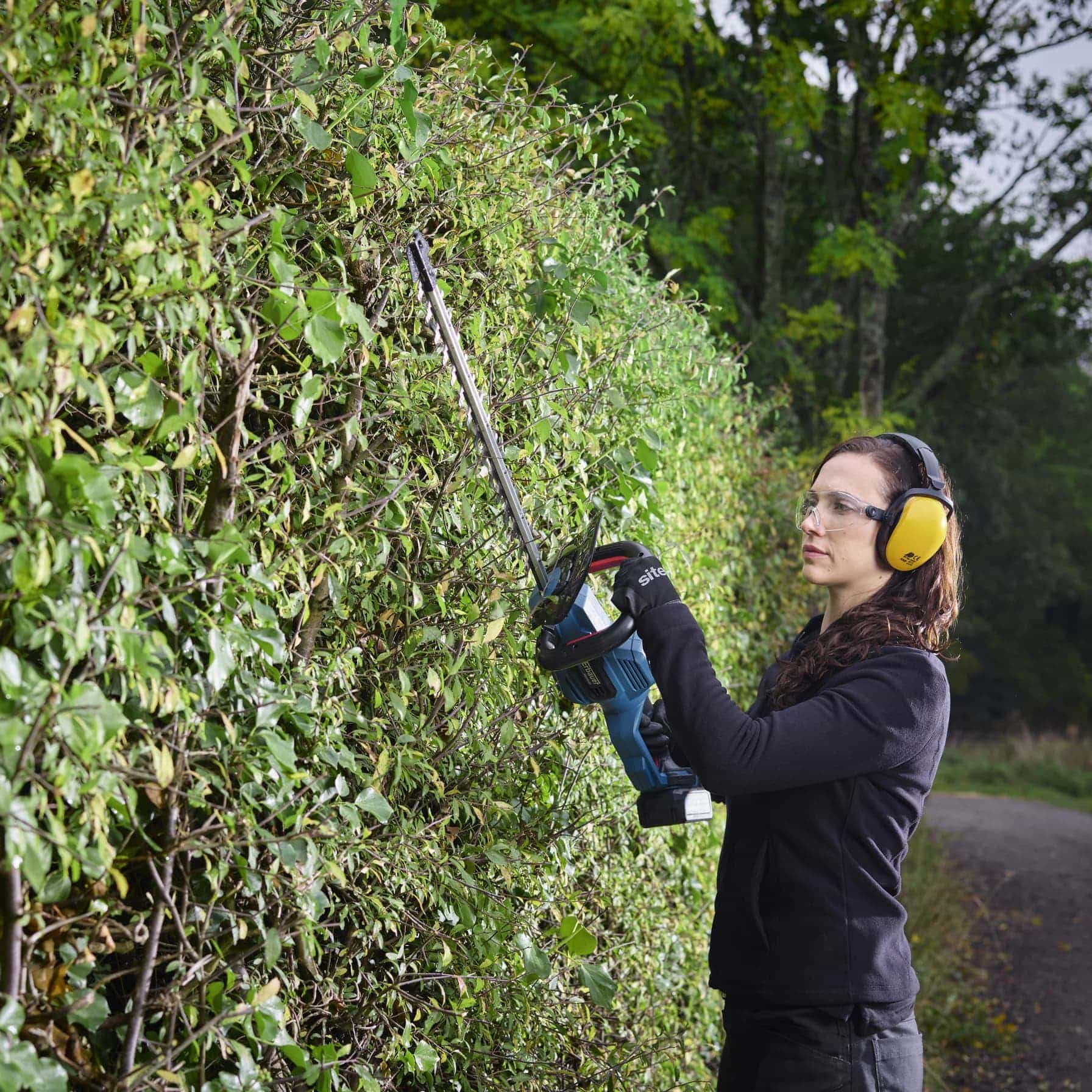 Erbauer Cordless Hedge Trimmer, EHT18-Li